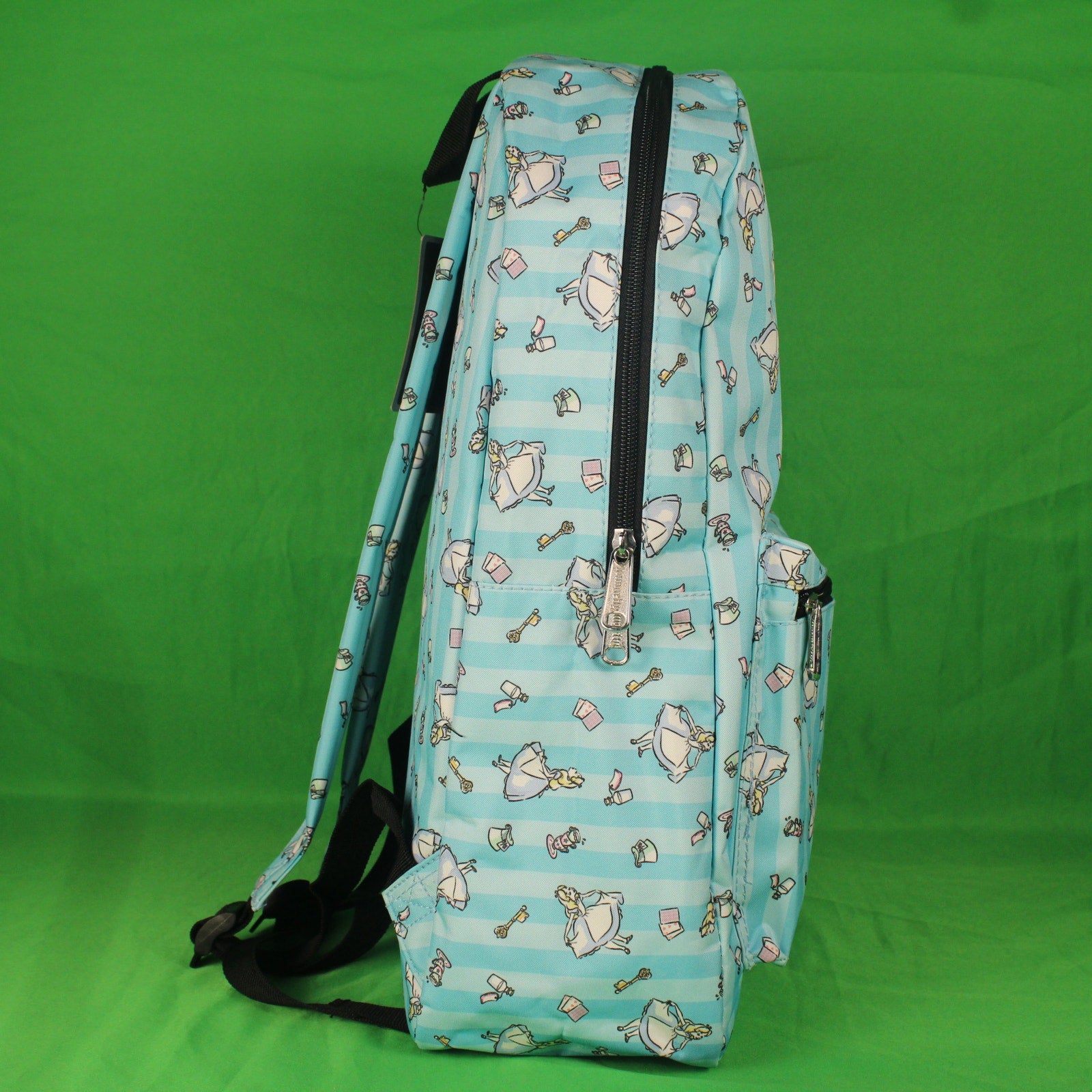 Loungefly Alice in Wonderland Backpack – Heart Logo – 2016 – NWT Mint