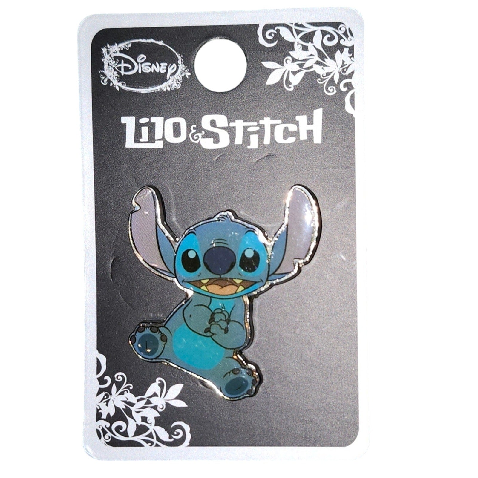 Loungefly Heart Logo Stitch Enamel Pin – 2015 – NWT – Rare Collector Piece