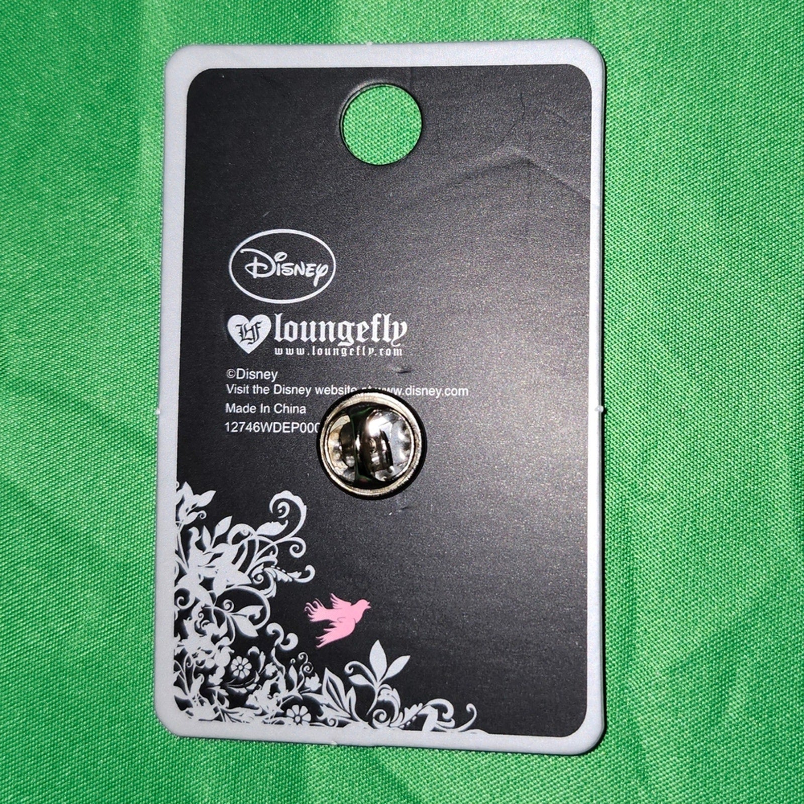 Loungefly Heart Logo Stitch Enamel Pin – 2015 – NWT – Rare Collector Piece
